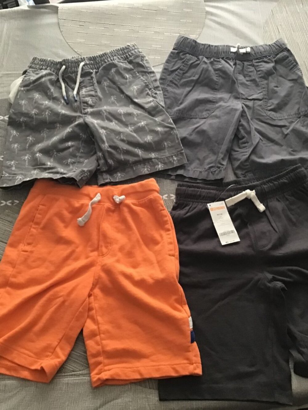 Lot of 4 Boy's Size 7/8 Shorts (Gap, Carter's, Gymboree--one new)